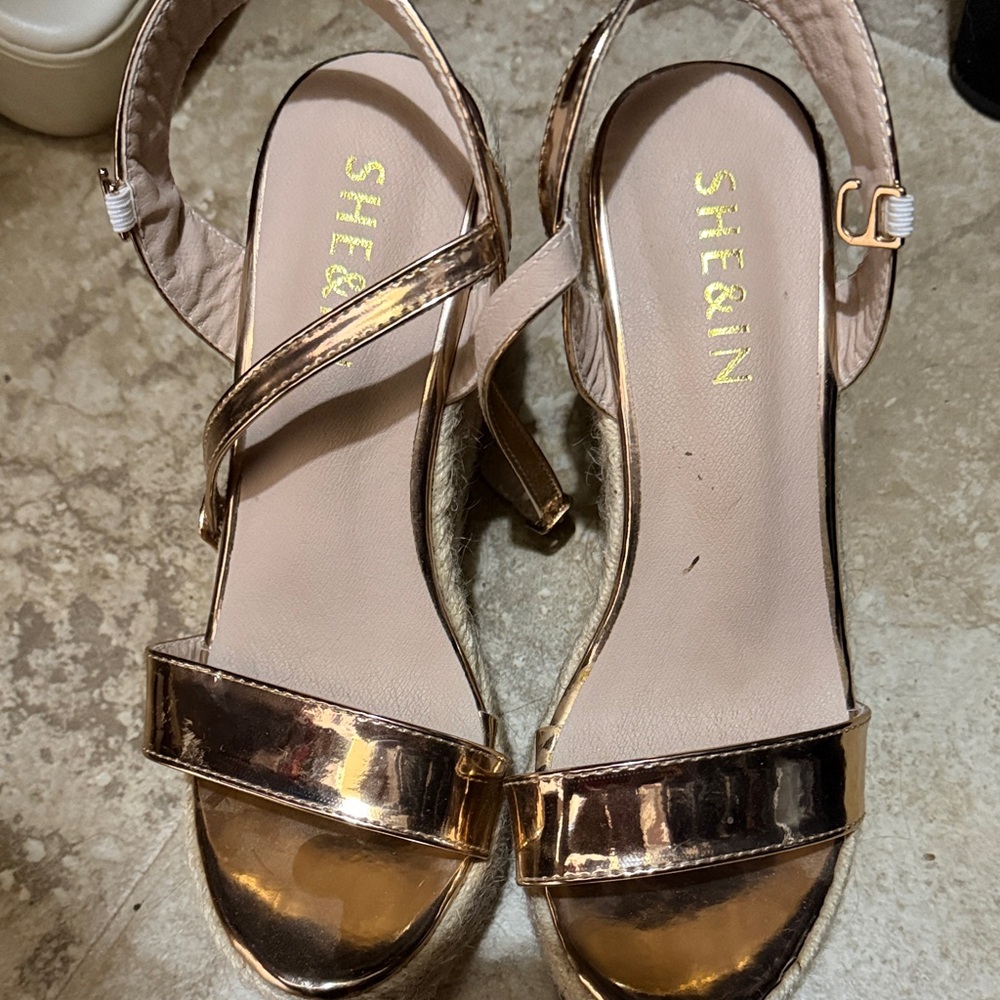 SHEIN Women's Metallic Gold Heels